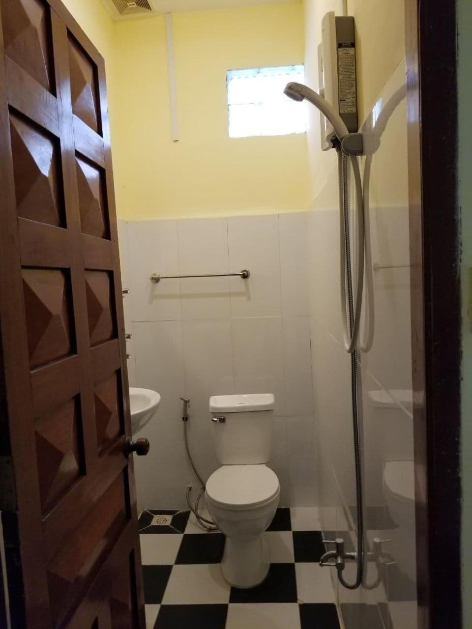 Room 7 - Studio In A Villa 5Mn Walk From The Royal Palace With Swimming Pool Phnom Penh Exteriör bild