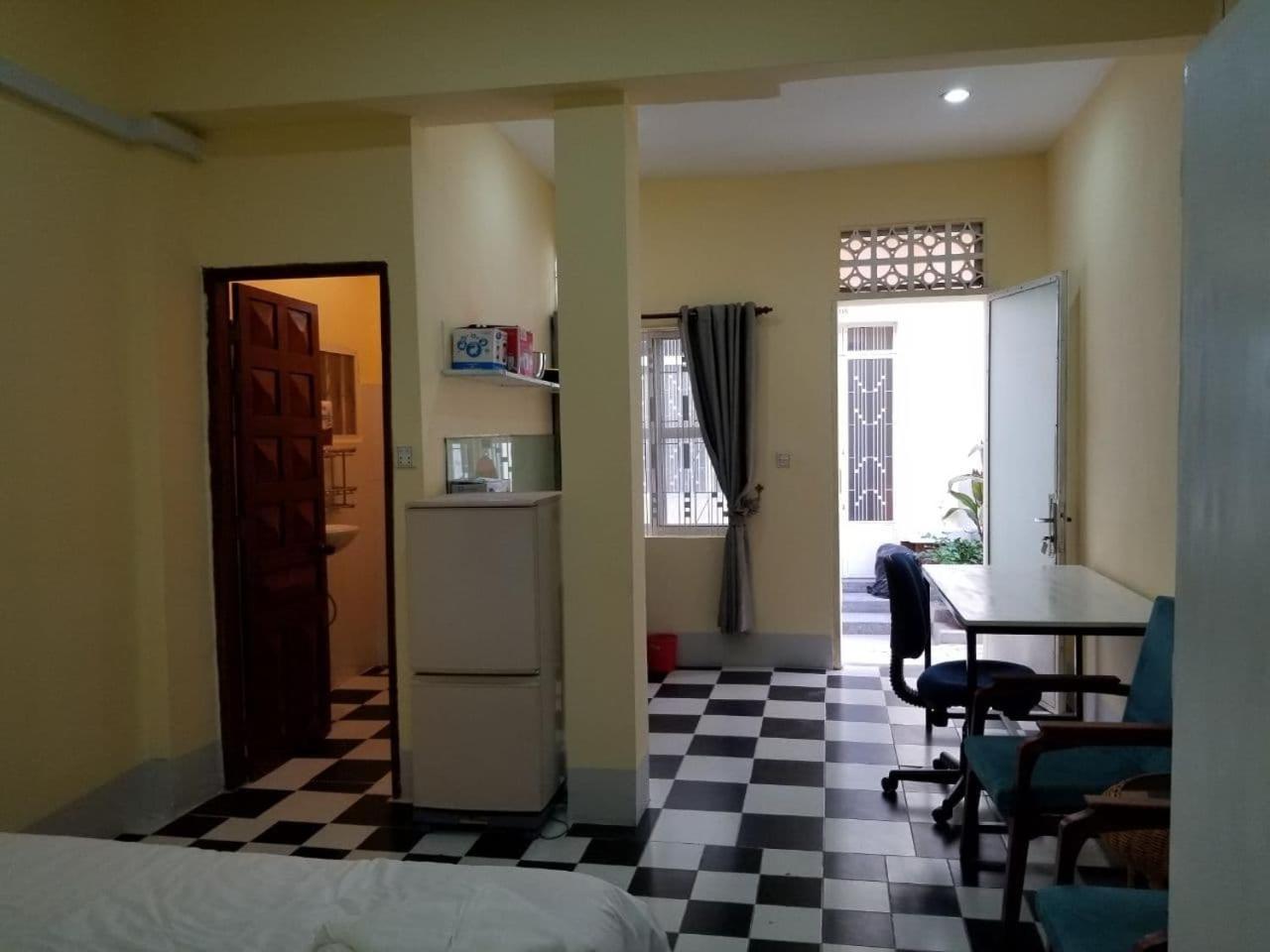 Room 7 - Studio In A Villa 5Mn Walk From The Royal Palace With Swimming Pool Phnom Penh Exteriör bild