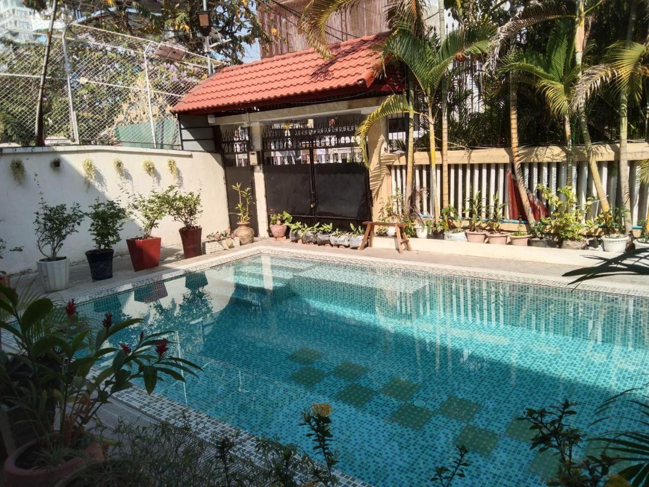 Room 7 - Studio In A Villa 5Mn Walk From The Royal Palace With Swimming Pool Phnom Penh Exteriör bild